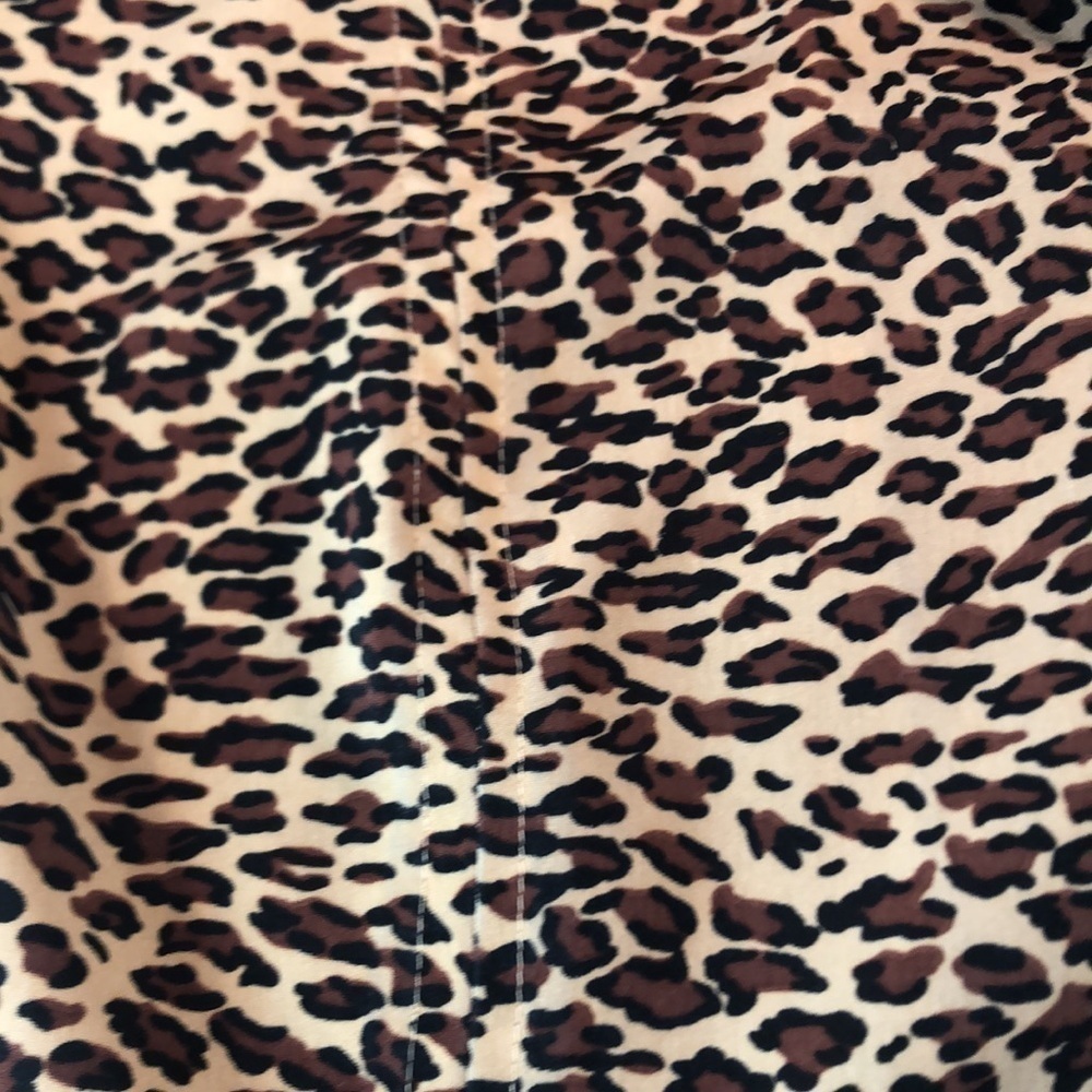 VINTAGE KATHIE LEE 18 W Animal Print Button Down Pit to Pit 23 1/4" PREWORN - Picture 14 of 16